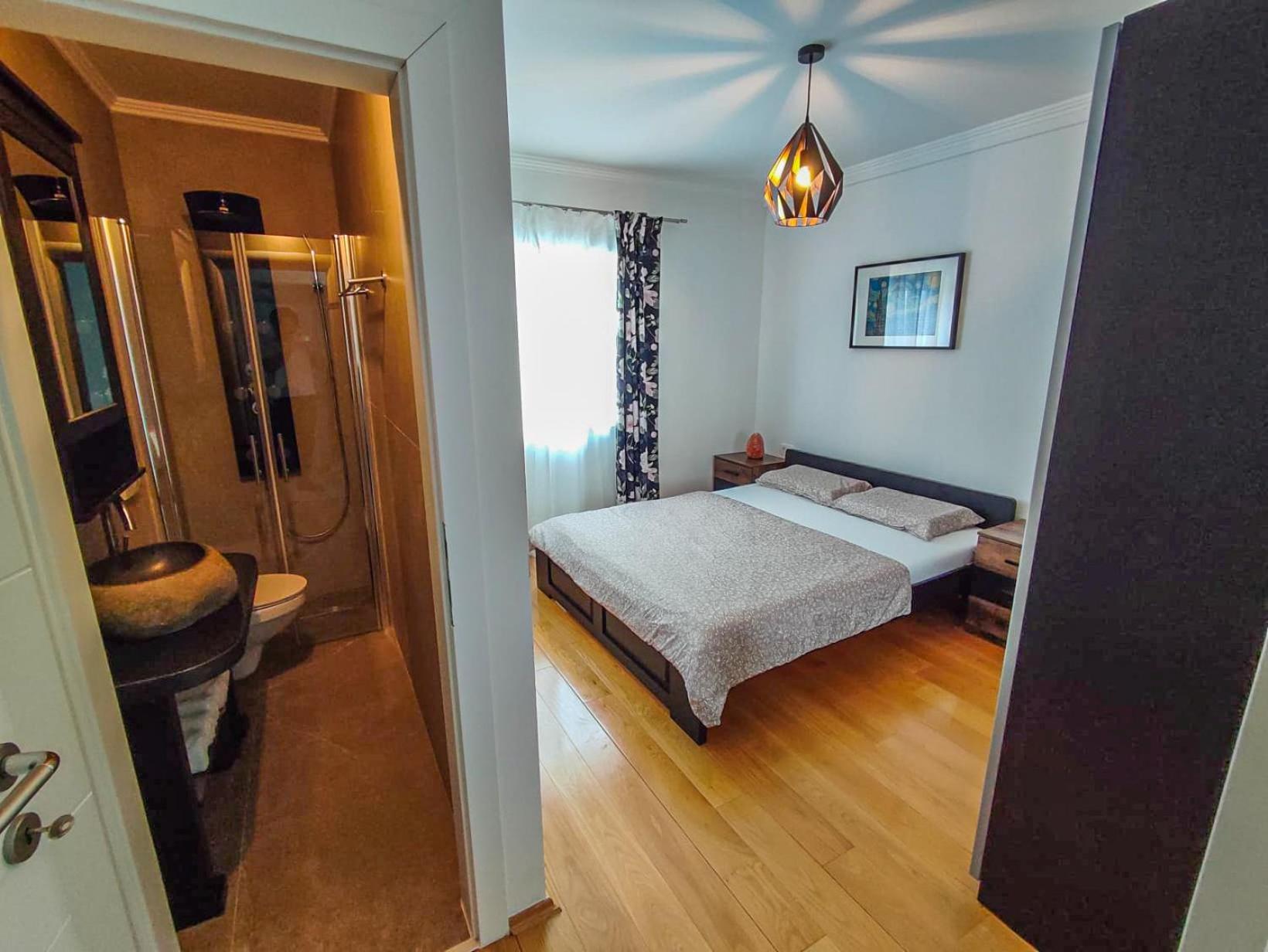 Apartments Amfora - Cozy And Modern Apartments For Up To 15 People, 100M From The Sea And Beach Stara Novalja Exterior photo